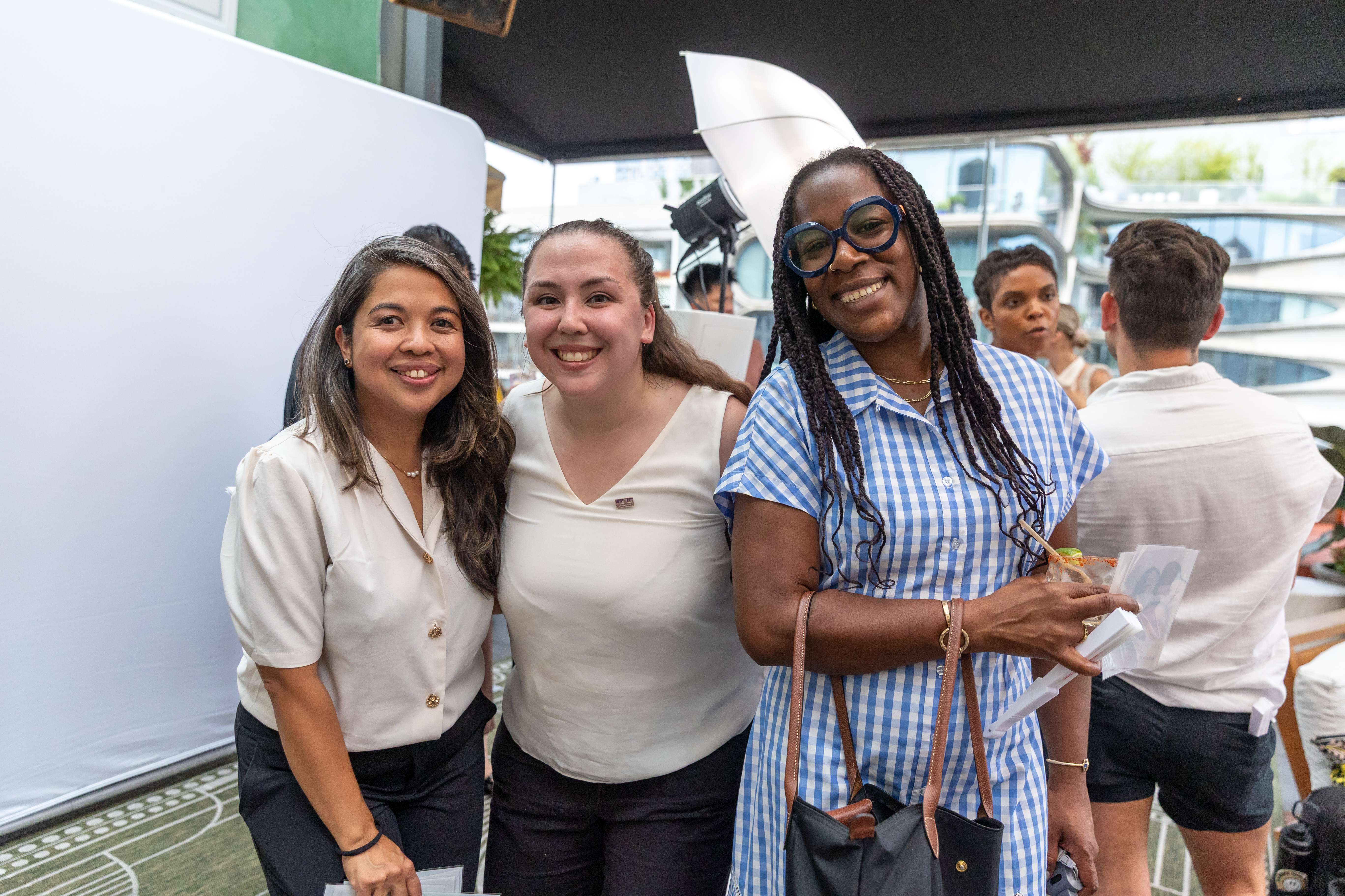 A Holographic Keepsake for the ILEA Summer Happy Hour — event photo 4